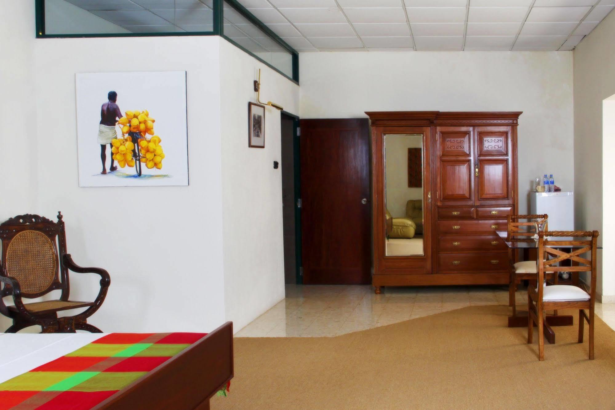 Lodge 19 Негомбо Экстерьер фото